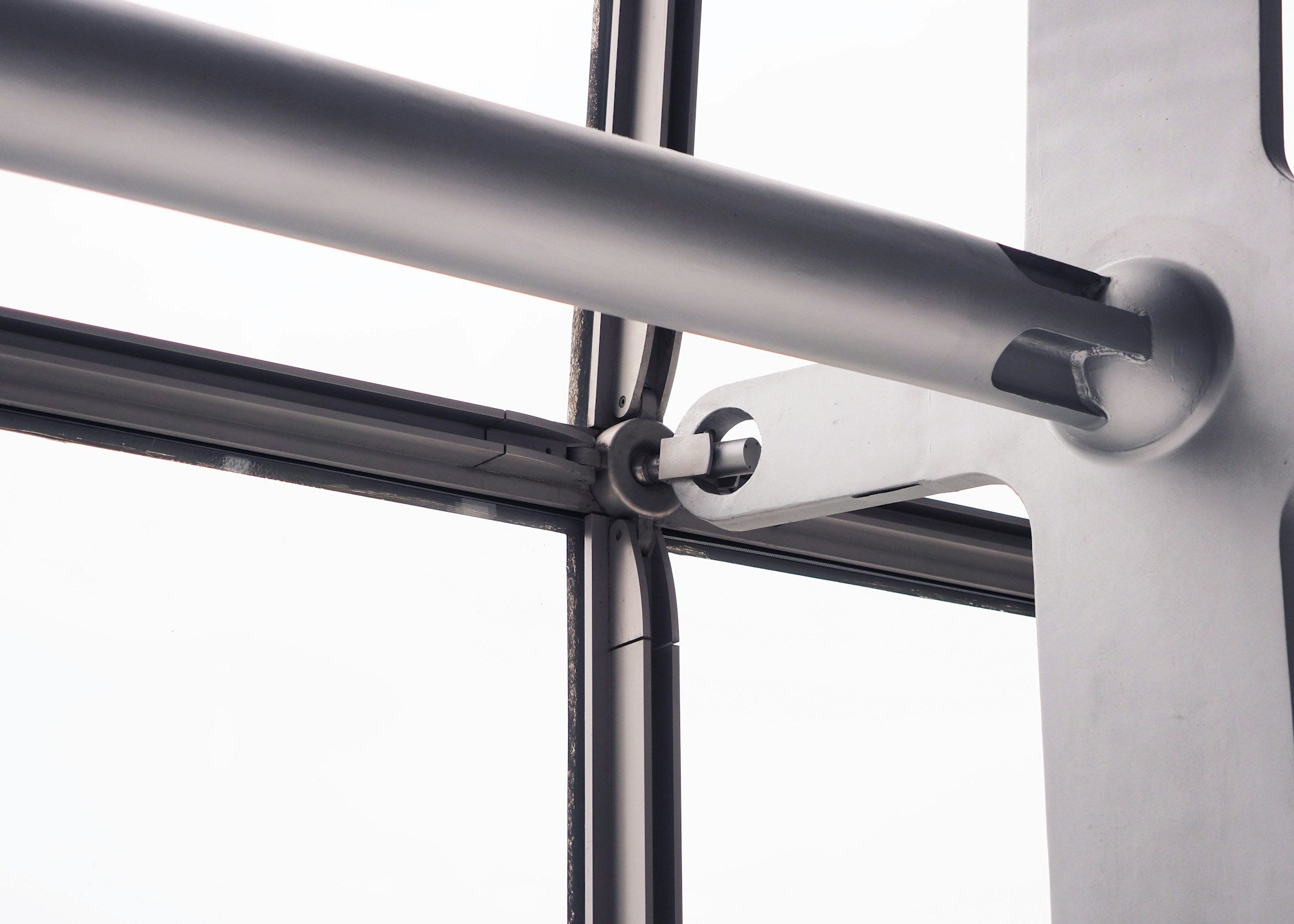 Heavy-duty wall-mounted pull-up bar